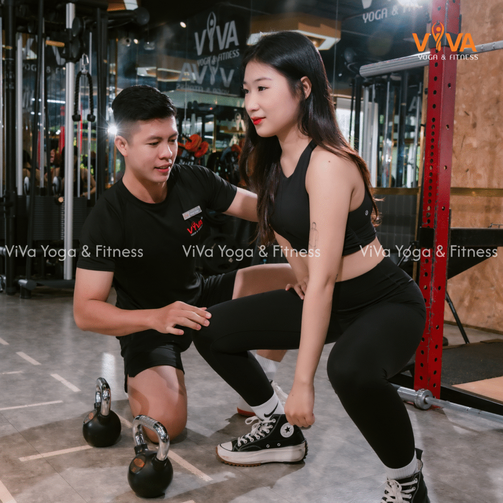 tap gym cung hlv tai viva